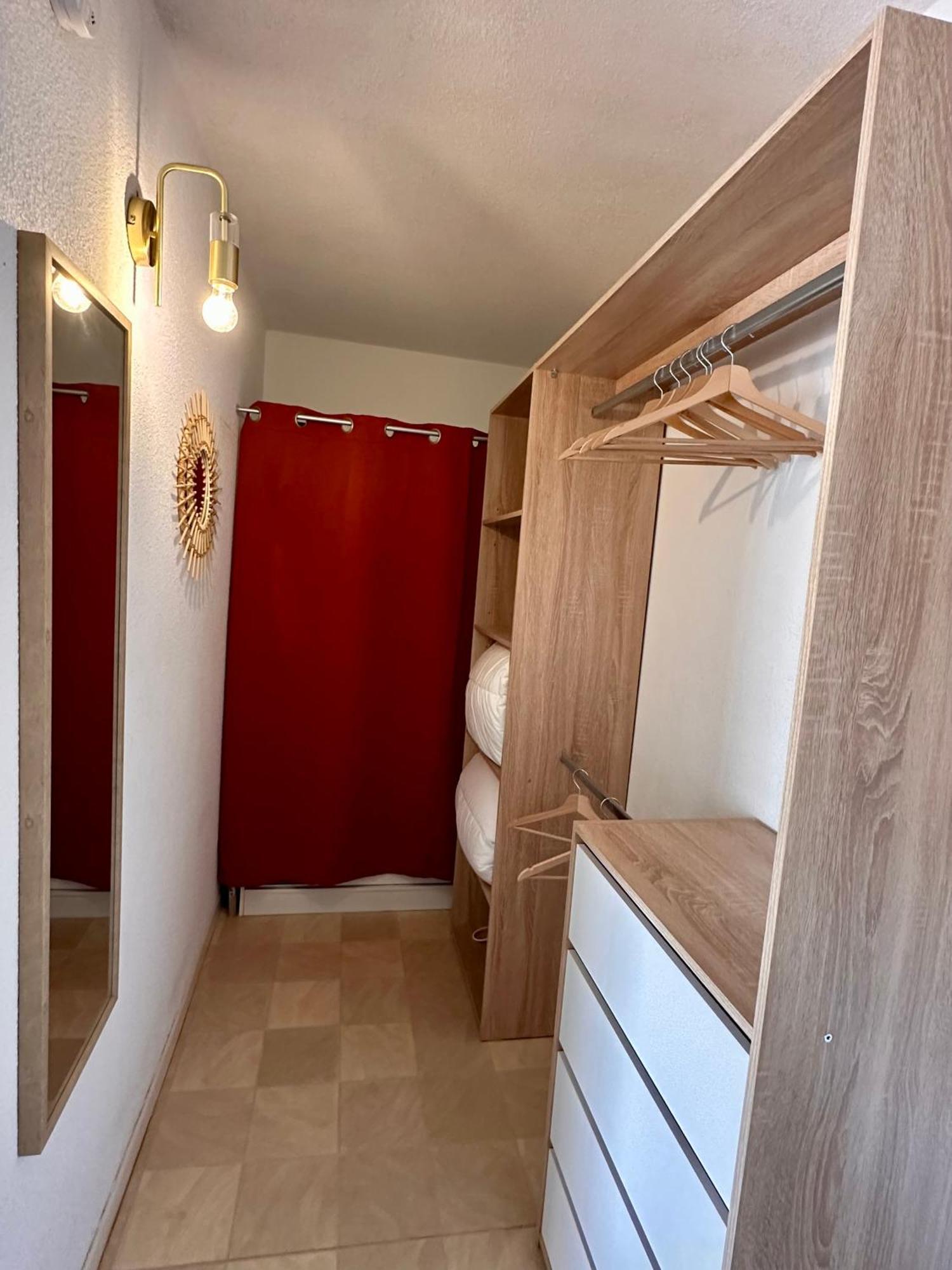 Evasion Setoise - Appartement Avec Balcon Vue Marina, Climatise, Parking - Situe A 200M De La Plage Sete Exterior photo